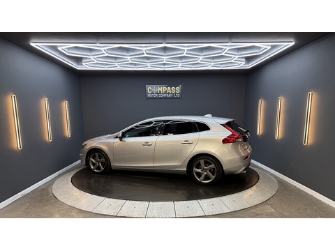 1.6 D2 R-Design Nav Hatchback 5dr Diesel Manual Euro 5 (s/s) (115 ps)