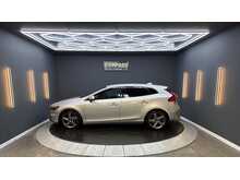 Volvo V40 1.6 D2 R-Design Nav Hatchback 5dr Diesel Manual Euro 5 (s/s) (115 ps) 