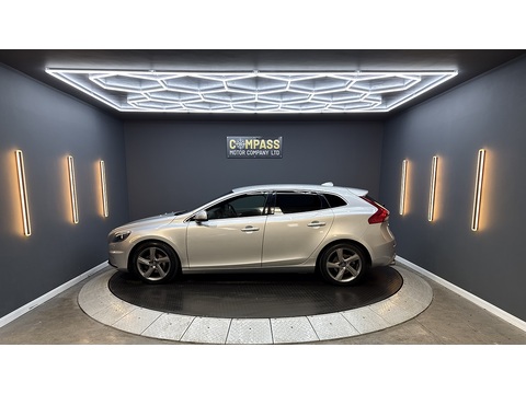 1.6 D2 R-Design Nav Hatchback 5dr Diesel Manual Euro 5 (s/s) (115 ps)