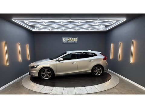 1.6 D2 R-Design Nav Hatchback 5dr Diesel Manual Euro 5 (s/s) (115 ps)