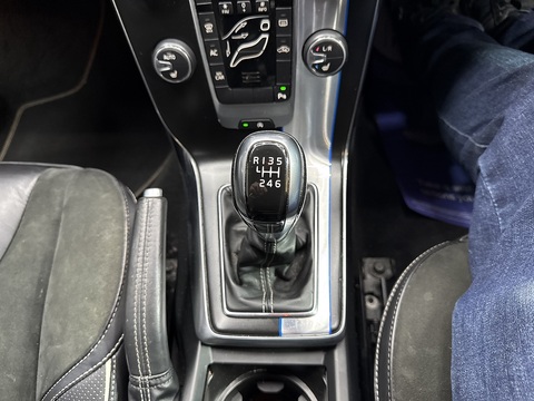 1.6 D2 R-Design Nav Hatchback 5dr Diesel Manual Euro 5 (s/s) (115 ps)