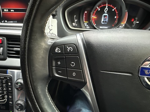 1.6 D2 R-Design Nav Hatchback 5dr Diesel Manual Euro 5 (s/s) (115 ps)