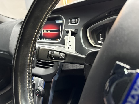 1.6 D2 R-Design Nav Hatchback 5dr Diesel Manual Euro 5 (s/s) (115 ps)