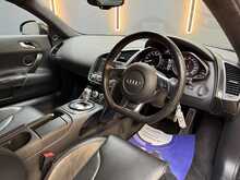 Audi R8 FSI V10 