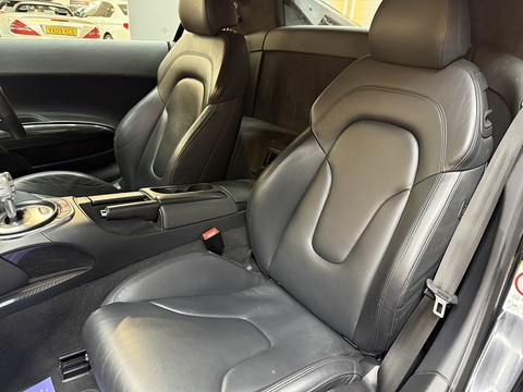 5.2 FSI V10 Coupe 2dr Petrol R Tronic quattro Euro 5 (525 ps)