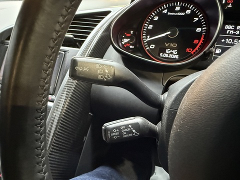 5.2 FSI V10 Coupe 2dr Petrol R Tronic quattro Euro 5 (525 ps)