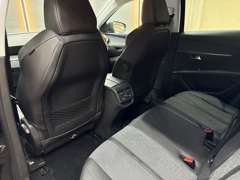 1.5 BlueHDi Allure SUV 5dr Diesel EAT Euro 6 (s/s) (130 ps)