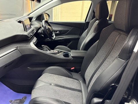 1.5 BlueHDi Allure SUV 5dr Diesel EAT Euro 6 (s/s) (130 ps)