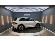 Volkswagen Tiguan 2.0 TDI R-Line Tech SUV 5dr Diesel DSG Euro 6 (s/s) (150 ps) 