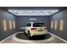 Volkswagen Tiguan 2.0 TDI R-Line Tech SUV 5dr Diesel DSG Euro 6 (s/s) (150 ps) 