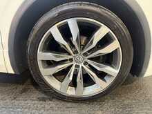 Volkswagen Tiguan 2.0 TDI R-Line Tech SUV 5dr Diesel DSG Euro 6 (s/s) (150 ps) 