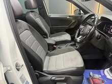 Volkswagen Tiguan 2.0 TDI R-Line Tech SUV 5dr Diesel DSG Euro 6 (s/s) (150 ps) 