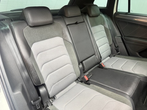 2.0 TDI R-Line Tech SUV 5dr Diesel DSG Euro 6 (s/s) (150 ps)