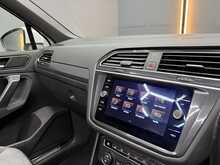 Volkswagen Tiguan 2.0 TDI R-Line Tech SUV 5dr Diesel DSG Euro 6 (s/s) (150 ps) 