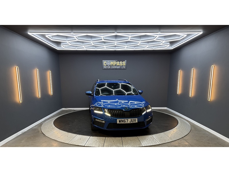 2017 SKODA OCTAVIA 2.0 TDI VRS ESTATE 5DR DIESEL MANUAL EURO 6 S S 184... photo