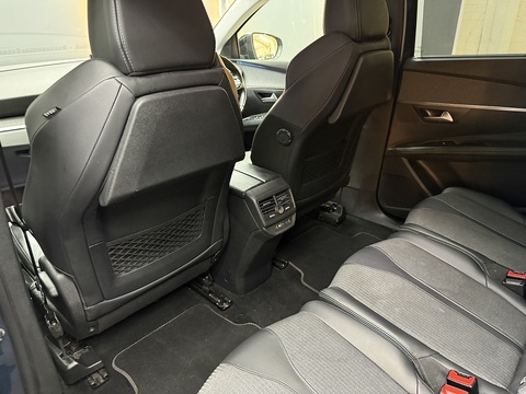 1.5 BlueHDi Allure Premium SUV 5dr Diesel EAT Euro 6 (s/s) (130 ps)