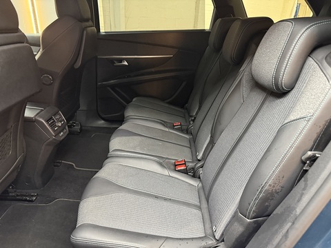 1.5 BlueHDi Allure Premium SUV 5dr Diesel EAT Euro 6 (s/s) (130 ps)