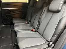 Peugeot 5008 1.5 BlueHDi Allure Premium SUV 5dr Diesel EAT Euro 6 (s/s) (130 ps) 
