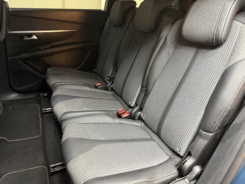 1.5 BlueHDi Allure Premium SUV 5dr Diesel EAT Euro 6 (s/s) (130 ps)