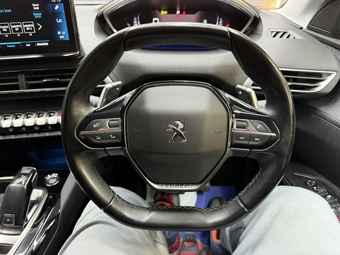 1.5 BlueHDi Allure Premium SUV 5dr Diesel EAT Euro 6 (s/s) (130 ps)