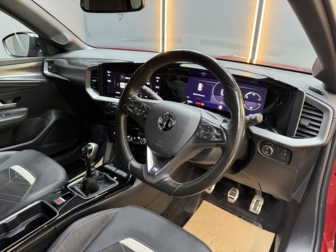 1.2 Turbo Ultimate SUV 5dr Petrol Manual Euro 6 (s/s) (136 ps)