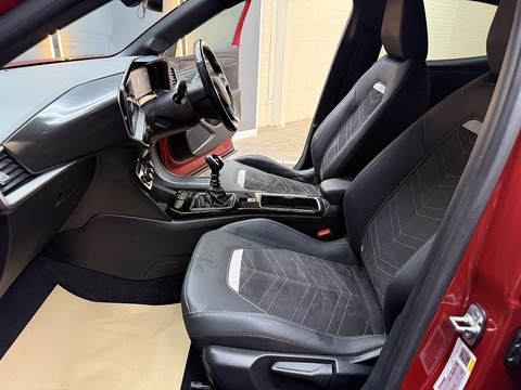 1.2 Turbo Ultimate SUV 5dr Petrol Manual Euro 6 (s/s) (136 ps)