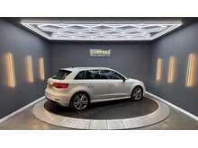 Audi A3 1.5 TFSI CoD 35 S line Sportback 5dr Petrol S Tronic Euro 6 (s/s) (150 ps) 