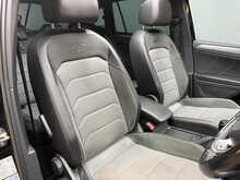 Volkswagen Tiguan 2.0 TDI R-Line Tech SUV 5dr Diesel Manual Euro 6 (s/s) (150 ps) 