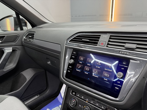 2.0 TDI R-Line Tech SUV 5dr Diesel Manual Euro 6 (s/s) (150 ps)