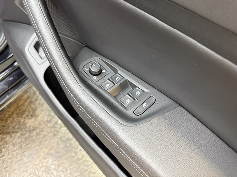 2.0 TDI R-Line Estate 5dr Diesel DSG Euro 6 (s/s) (150 ps)