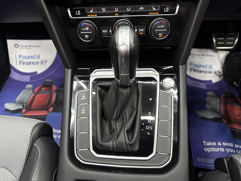2.0 TDI R-Line Estate 5dr Diesel DSG Euro 6 (s/s) (150 ps)