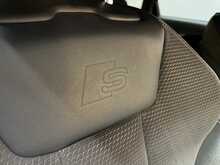 Audi A4 Avant 2.0 TFSI 40 Black Edition Estate 5dr Petrol S Tronic Euro 6 (s/s) (190 ps) 