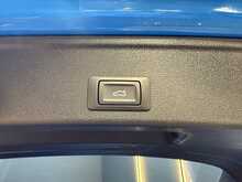 Audi A4 Avant 2.0 TFSI 40 Black Edition Estate 5dr Petrol S Tronic Euro 6 (s/s) (190 ps) 