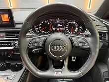 Audi A4 Avant 2.0 TFSI 40 Black Edition Estate 5dr Petrol S Tronic Euro 6 (s/s) (190 ps) 