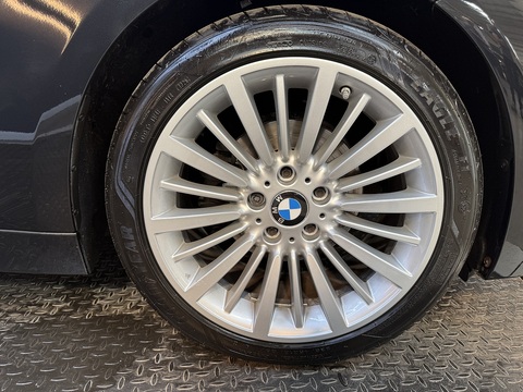 2.0 320i Luxury Touring 5dr Petrol Manual Euro 6 (s/s) (184 ps)
