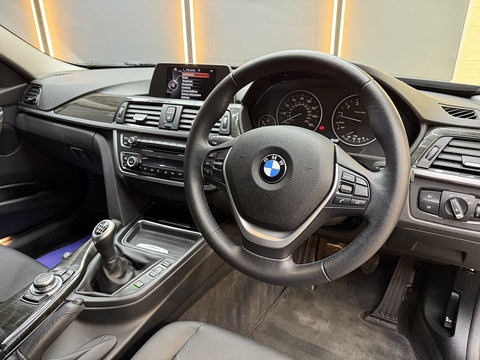 2.0 320i Luxury Touring 5dr Petrol Manual Euro 6 (s/s) (184 ps)