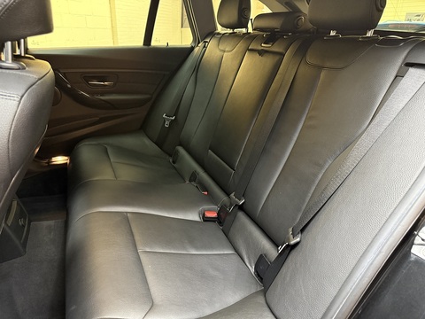 2.0 320i Luxury Touring 5dr Petrol Manual Euro 6 (s/s) (184 ps)