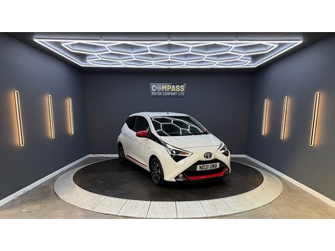 1.0 VVT-i x-trend Hatchback 5dr Petrol x-shift Euro 6 (Safety Sense) (71 ps)