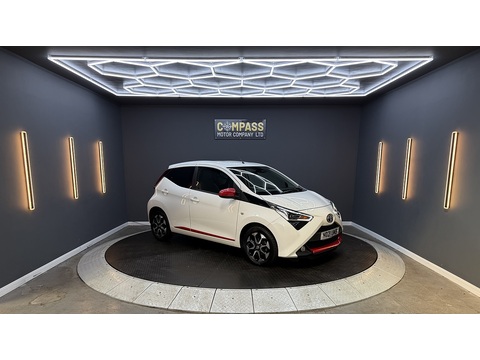 1.0 VVT-i x-trend Hatchback 5dr Petrol x-shift Euro 6 (Safety Sense) (71 ps)
