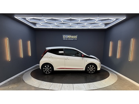 1.0 VVT-i x-trend Hatchback 5dr Petrol x-shift Euro 6 (Safety Sense) (71 ps)