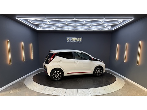 1.0 VVT-i x-trend Hatchback 5dr Petrol x-shift Euro 6 (Safety Sense) (71 ps)
