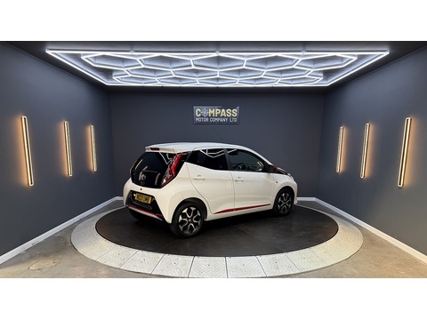 1.0 VVT-i x-trend Hatchback 5dr Petrol x-shift Euro 6 (Safety Sense) (71 ps)
