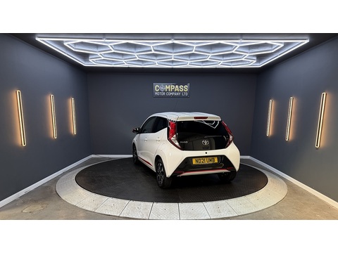 1.0 VVT-i x-trend Hatchback 5dr Petrol x-shift Euro 6 (Safety Sense) (71 ps)