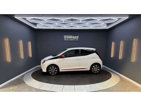 1.0 VVT-i x-trend Hatchback 5dr Petrol x-shift Euro 6 (Safety Sense) (71 ps)