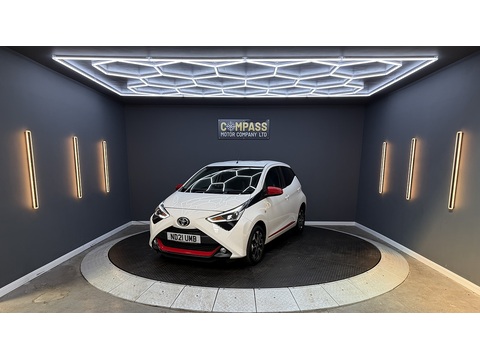 1.0 VVT-i x-trend Hatchback 5dr Petrol x-shift Euro 6 (Safety Sense) (71 ps)