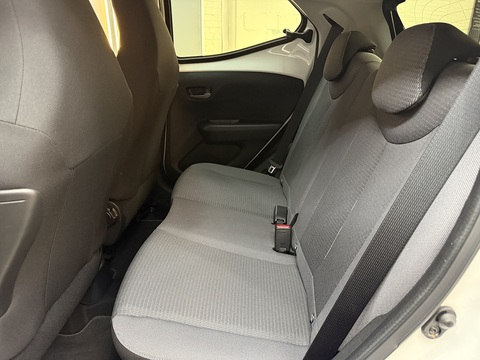 1.0 VVT-i x-trend Hatchback 5dr Petrol x-shift Euro 6 (Safety Sense) (71 ps)