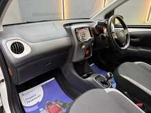 Toyota AYGO VVT-i x-trend 