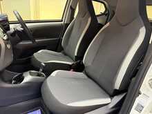 Toyota AYGO VVT-i x-trend 