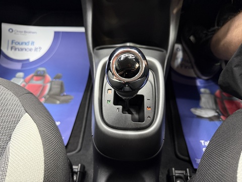 1.0 VVT-i x-trend Hatchback 5dr Petrol x-shift Euro 6 (Safety Sense) (71 ps)