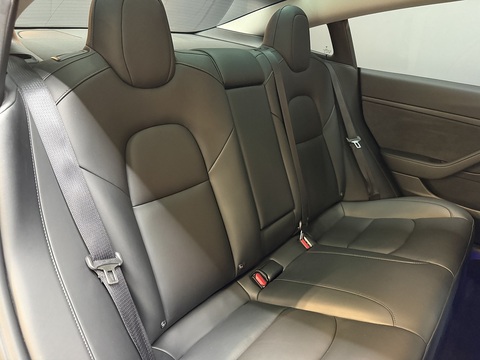 (Dual Motor) Long Range Saloon 4dr Electric Auto 4WDE (346 ps)